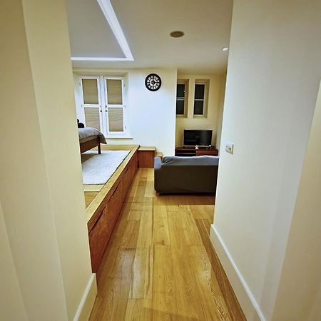 Wood Studio Flat Apartment Лондон Екстериор снимка
